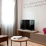 Mh Ramblas Apartman