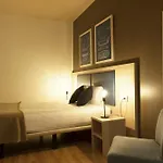 Mh Ramblas Apartman *