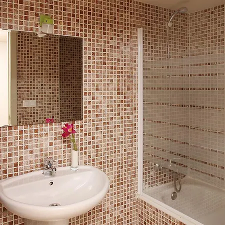 Mh Ramblas Apartment